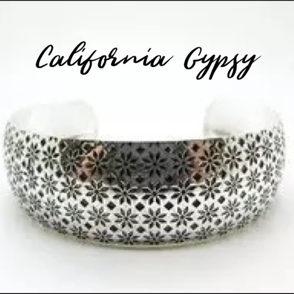 Etched Silver Boho Cuff Bracelet - Picture 3 of 7